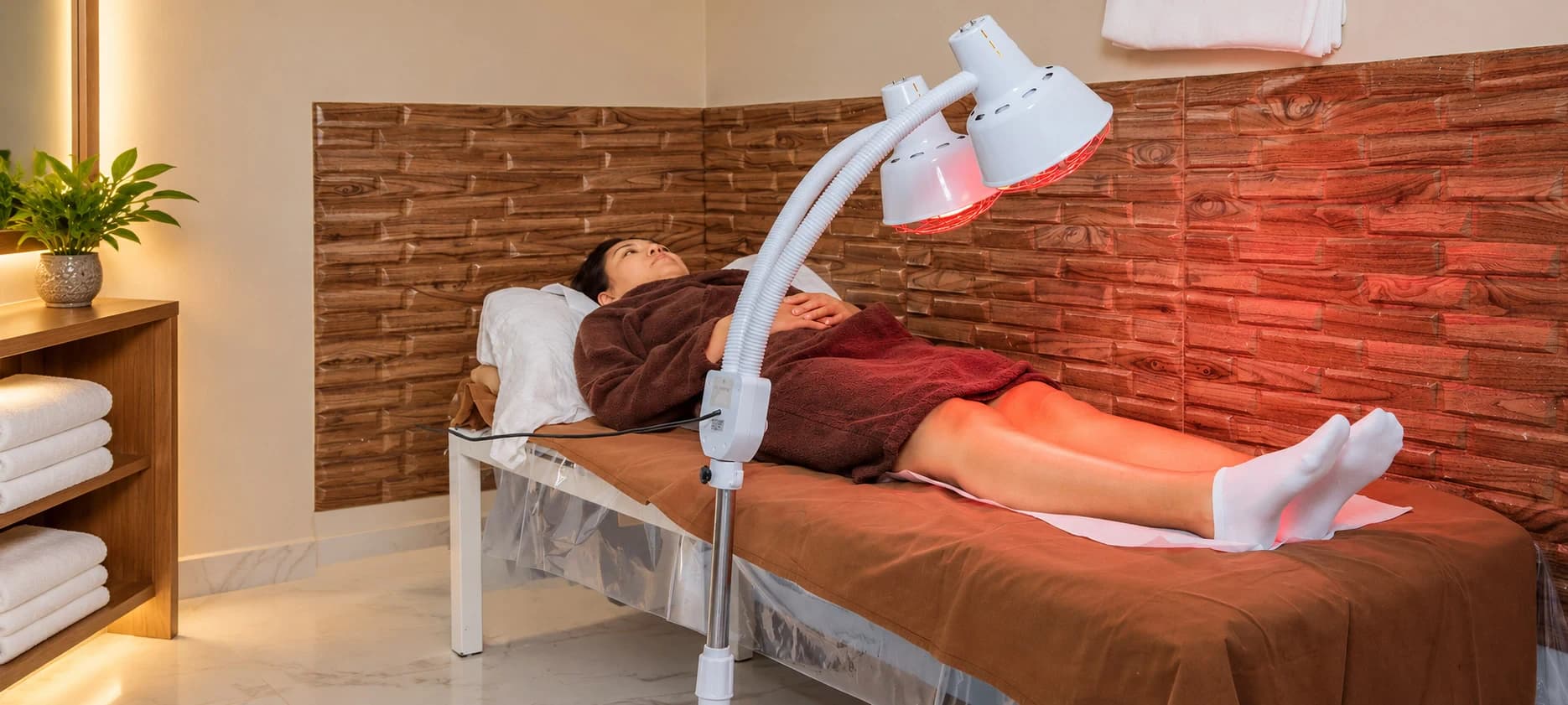 Infrared therapy with naftalan