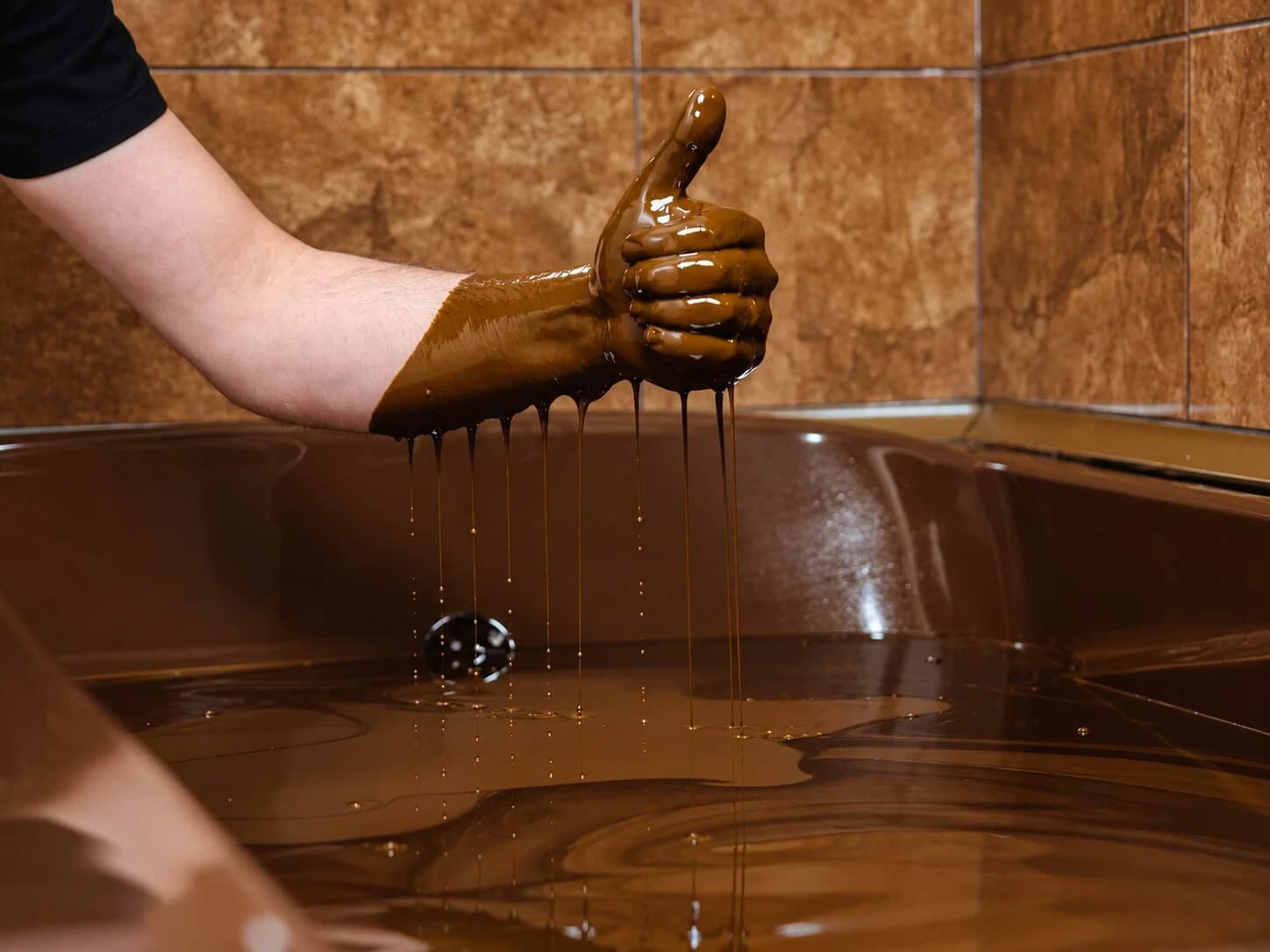 Four-chamber naftalan bath