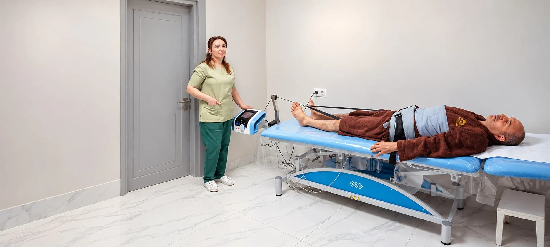 Traction (spinal decompression)