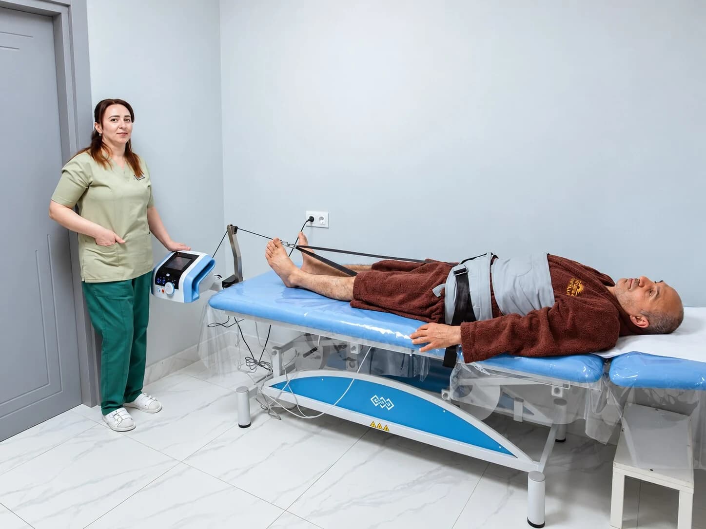Onurğa şikayətlərində naftalan: osteoxondroz, bel və boyun ağrısı